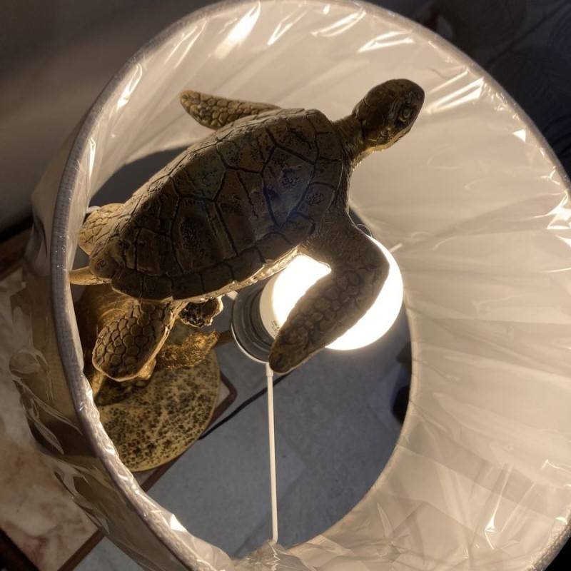 Lampe à poser tortues